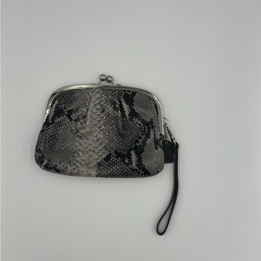 Coach Snakeskin KISSLOCK Clutch with Leather Wristlet & Hang Tag - Picture 7 of 12